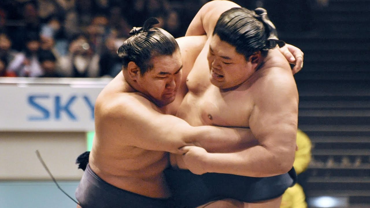 両国国技館で熱戦、大相撲トーナメント大会Thrilling Grand Sumo Tournament at Ryogoku Kokugikan
