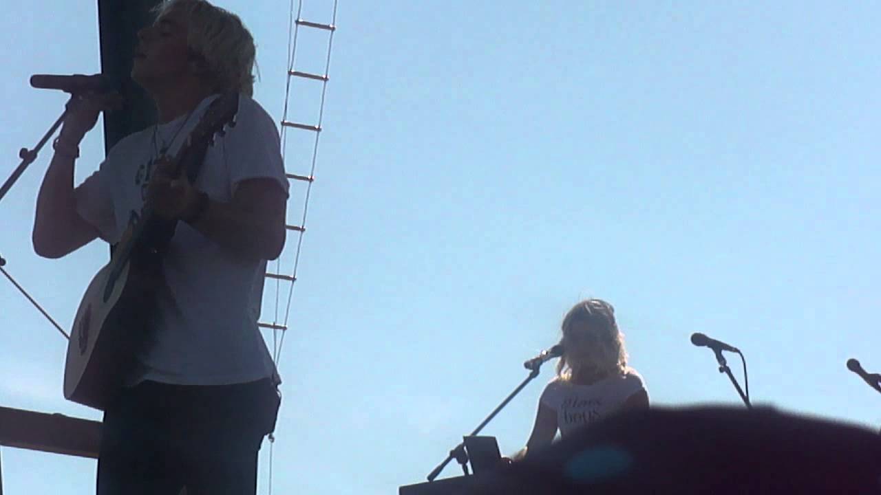 Things Are Looking Up - R5 Live Pima County Fair, Tucson
