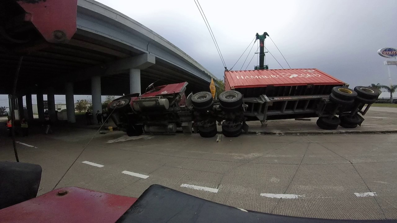 heavy duty wrecker recovery