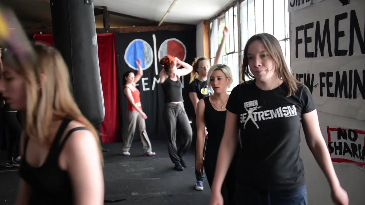 Femen menac&eacute;es par extr&ecirc;me droite + entrainement / Paris 25 mai 2013 &copy;Line Press