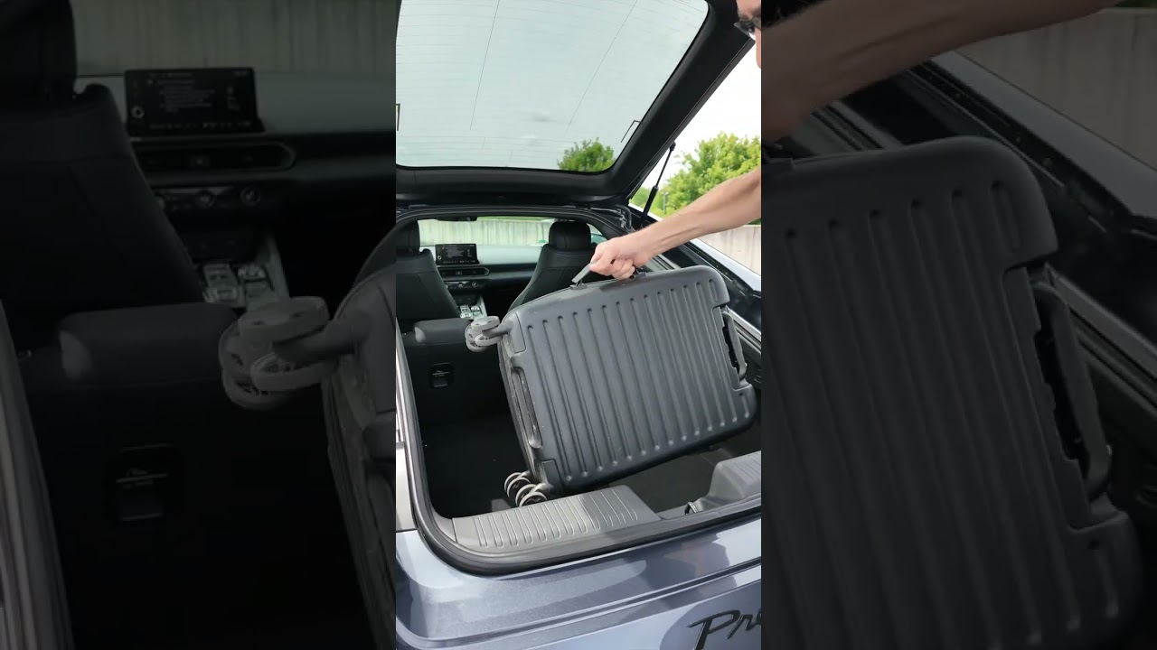 Trunk/boot of the Honda Prelude, Honda&rsquo;s new sporty Coup&eacute;