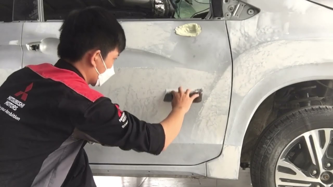 Trét bột matit trên thân xe  Xpander sẽ ra sao