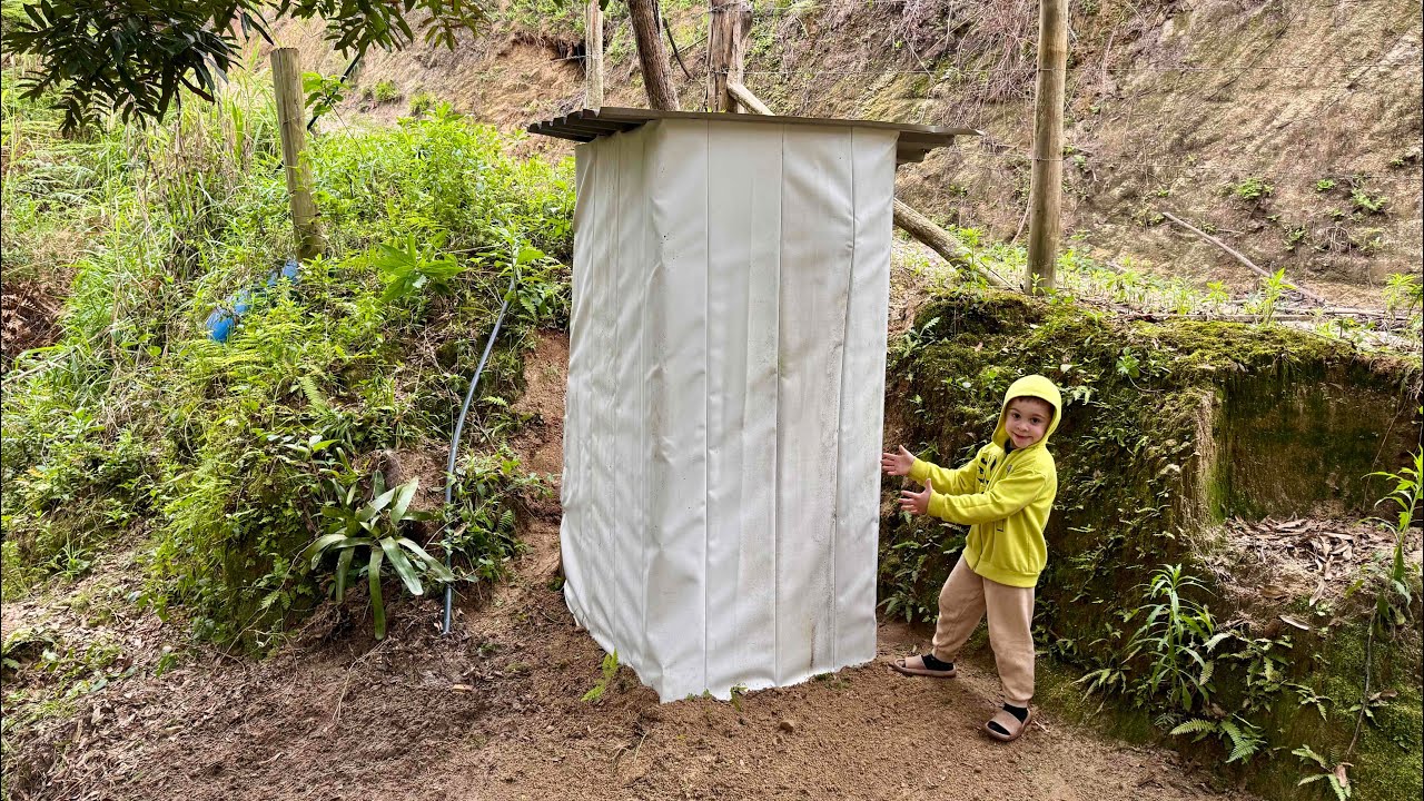 CONSTRU&Iacute; UM BANHEIRO PARA O NENEM NO MINI S&Iacute;TIO DELE. Thiago velho 