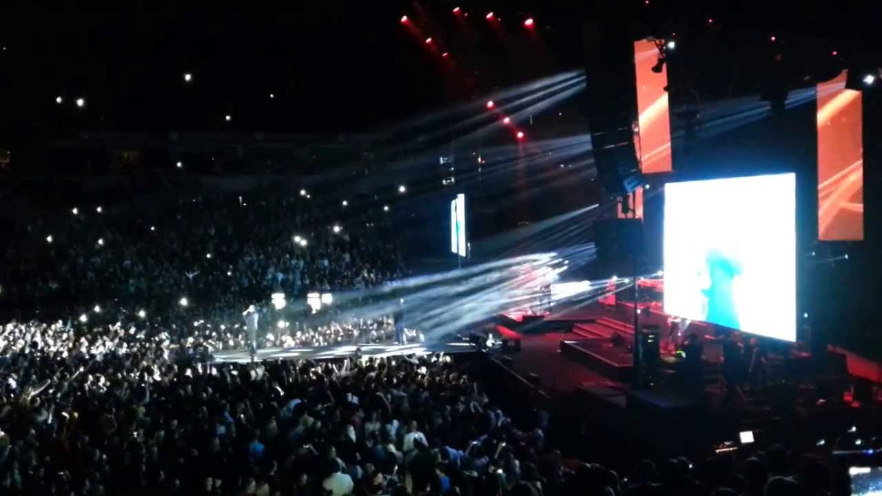 Tony Cetinski - Od milijun žena (Phone Live HD rec @ Beogradska ARENA)