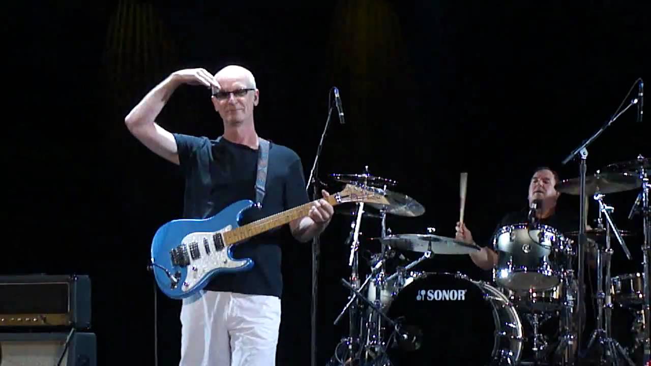 Kim Mitchell--Go For a Soda--Live @ CNE Bandshell-Toronto 2010-09-01