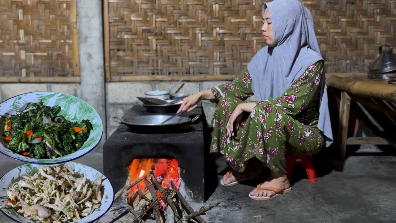 Masak dua menu untuk sahur, ayam suwir cabe ijo ,tumis daun pepaya , masakan desa 