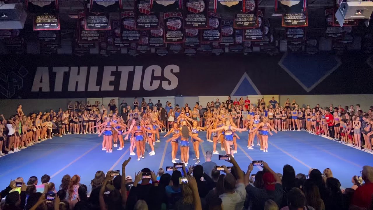 Cheer Athletics Panthers | MAJORS Show-off 2020