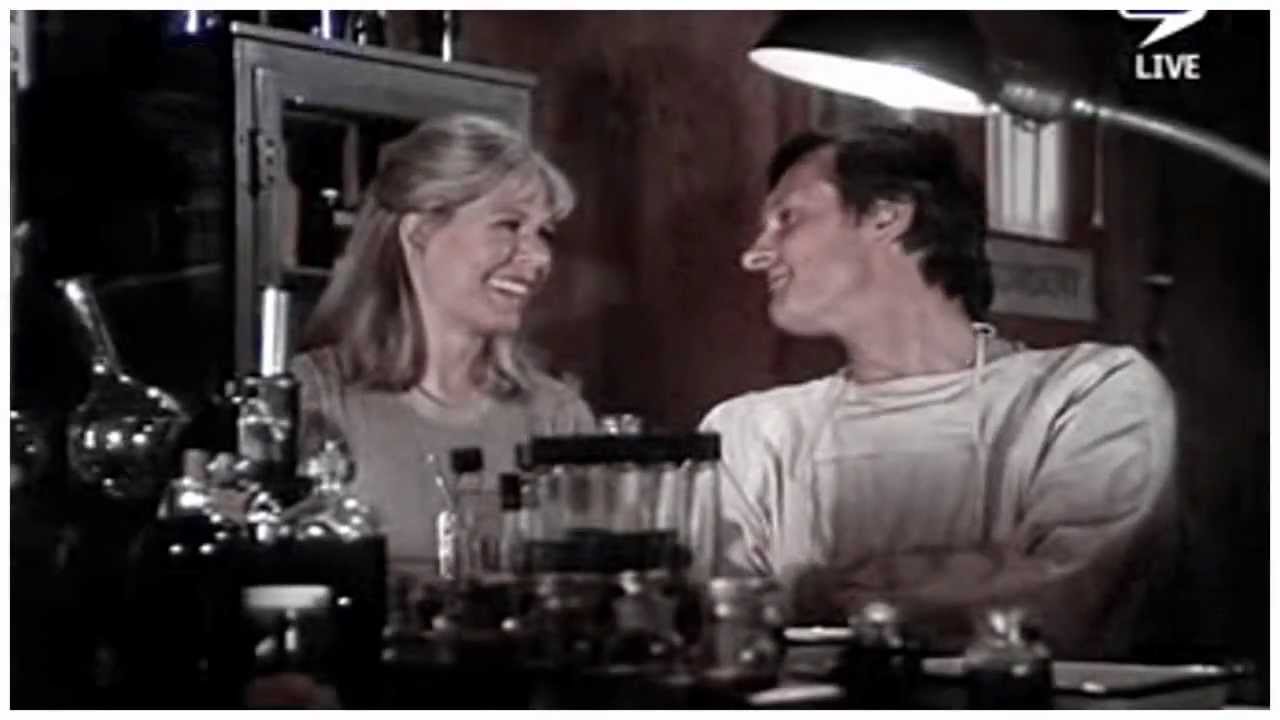 M*A*S*H 4077 cast tribute