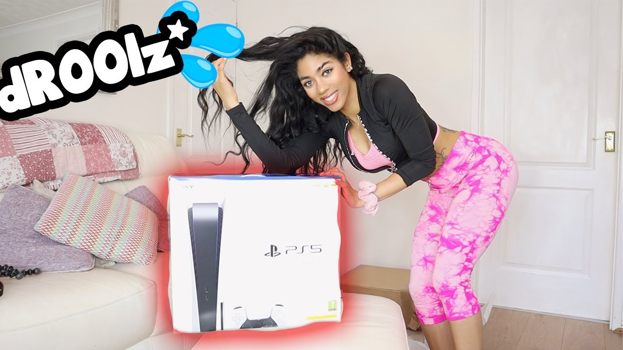 PS5 UNBOXING - Its a BEAST