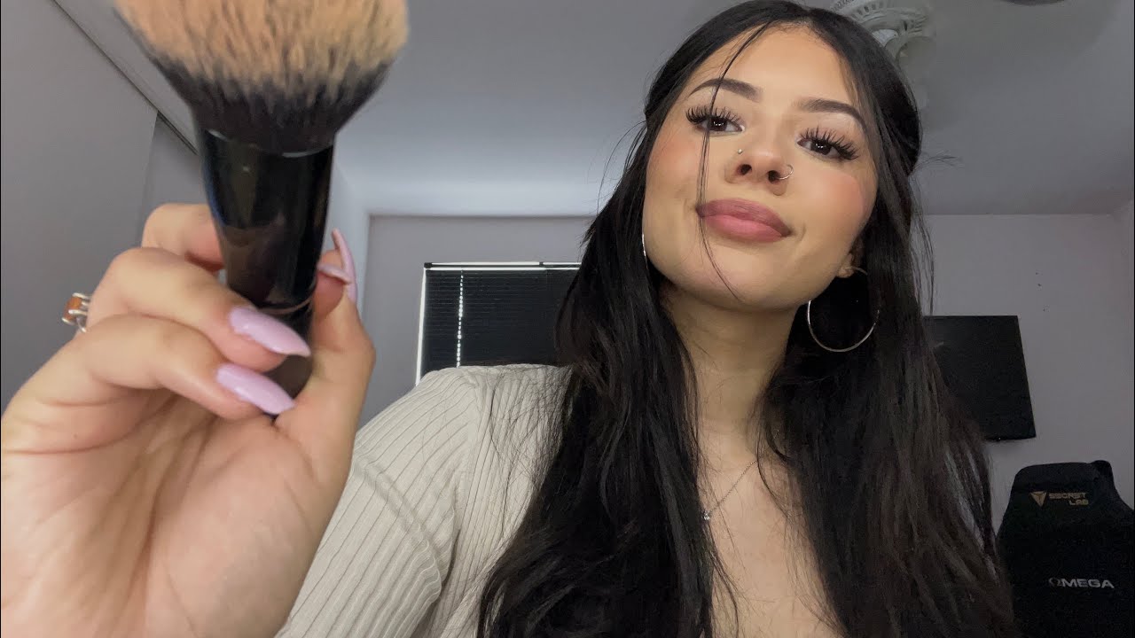 ASMR| touching up your makeup 💄 🎀