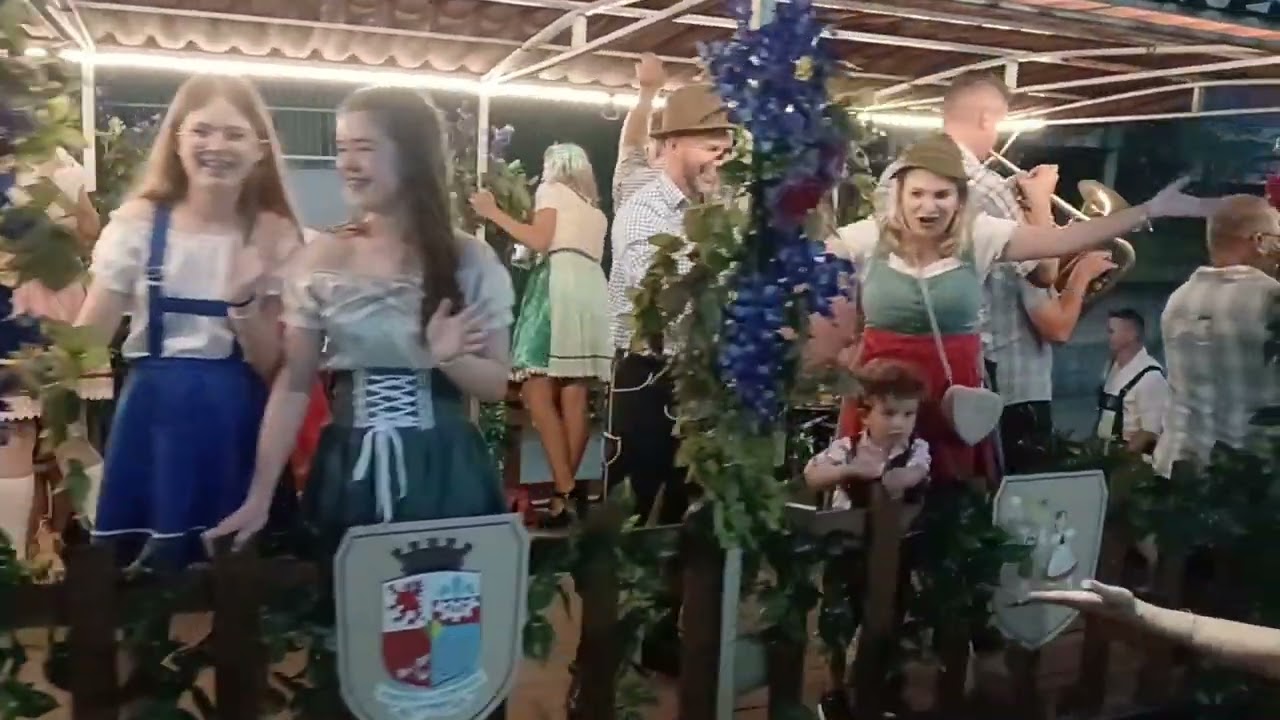 fésta pomerana e desfíle 20025