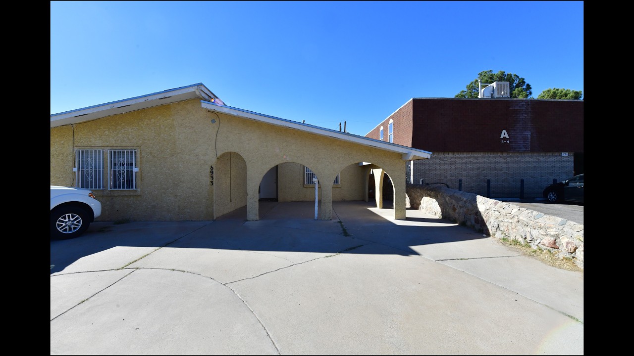 8933 KENNETH STREET B / 2 Bed & 1 Bath / 5 Star Property Management