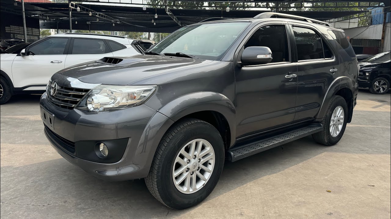 Fortuner 2013 máy dầu một chủ không một ngày dịch vụ