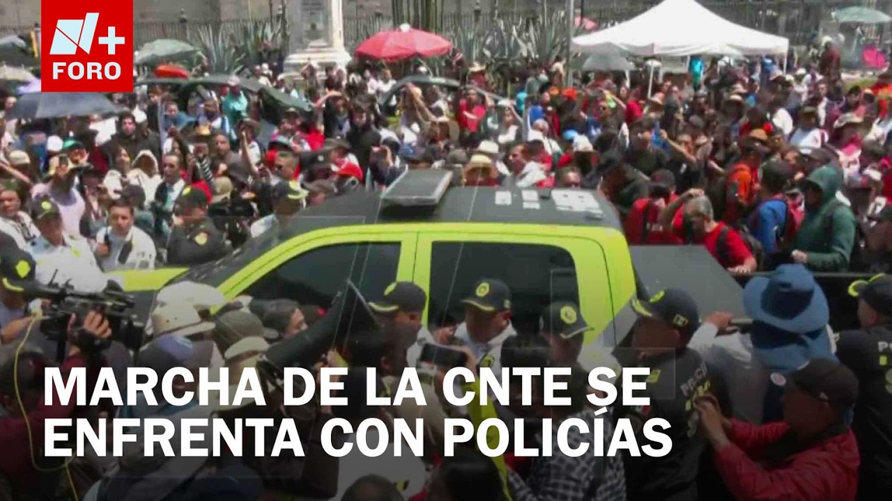 Marcha de la CNTE en el Z&oacute;calo de la CDMX