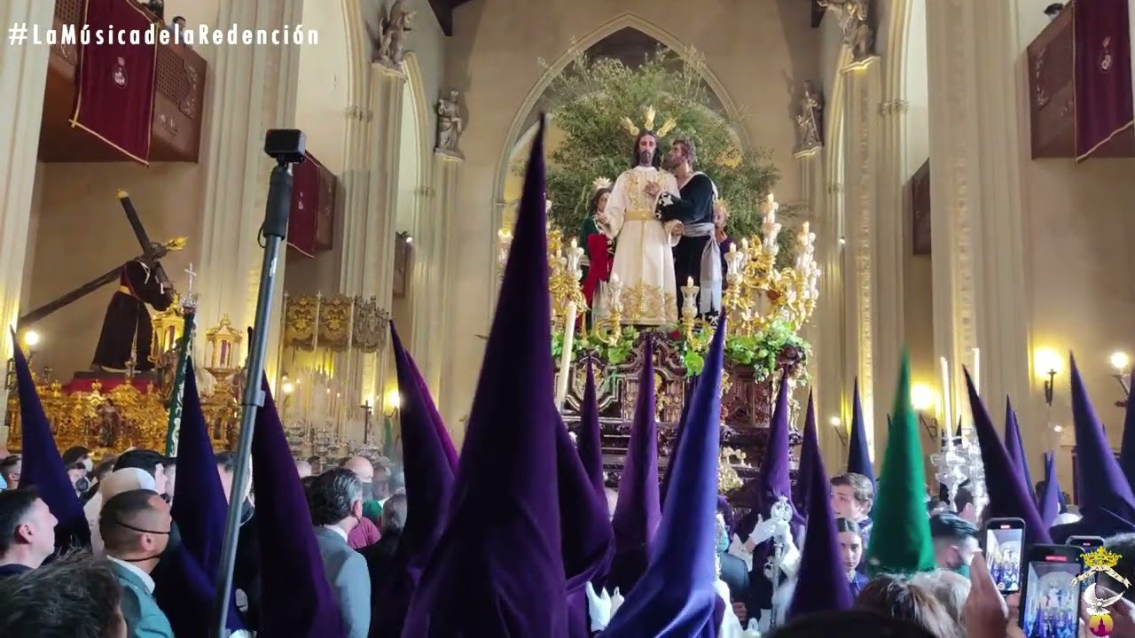 La Saeta | Interior del Santuario de los Gitanos. Hermandad de la Redención, Lunes Santo 2022