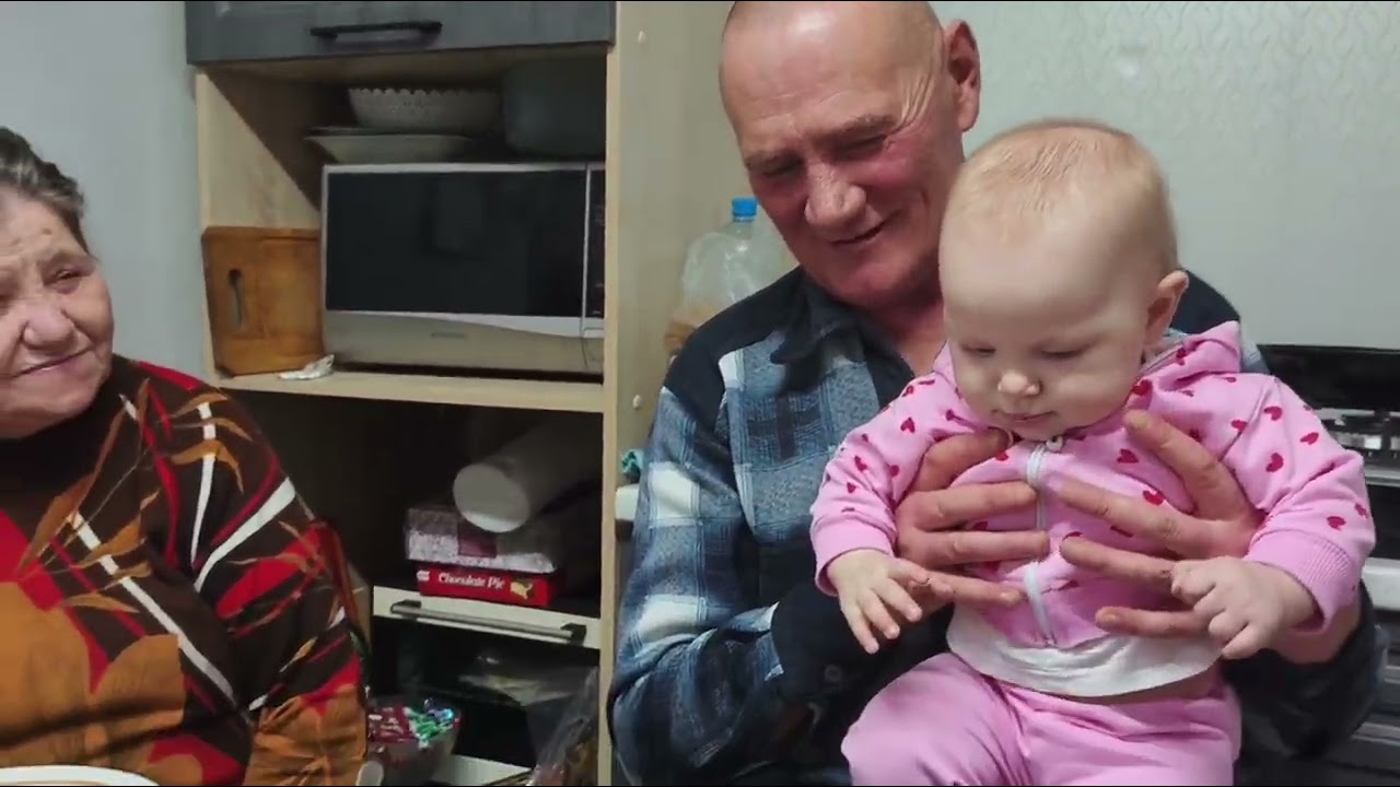 Приехали детки , пилим дрова.