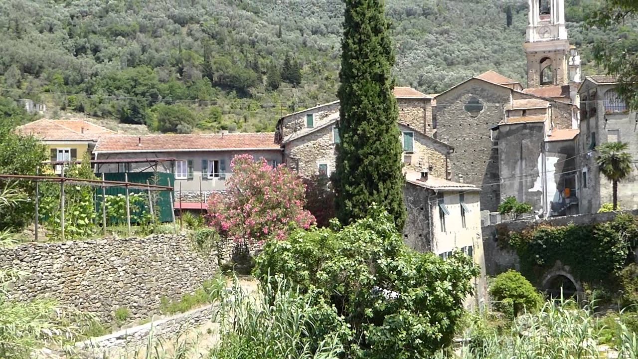 Dolcedo - A beautiful lush green town - Ligurie, Italy