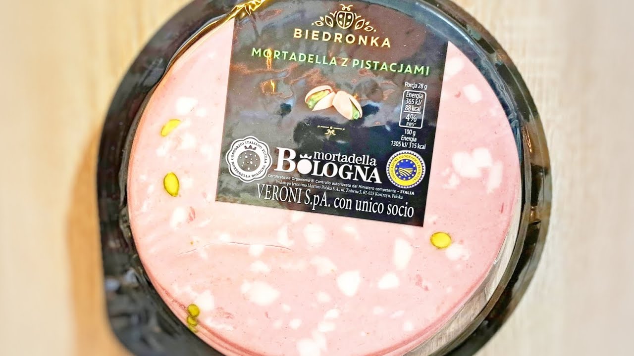 MORTADELLA BOLOGNA 140g - 7 złotych (2 USD) MADE IN ITALY #biedronka 