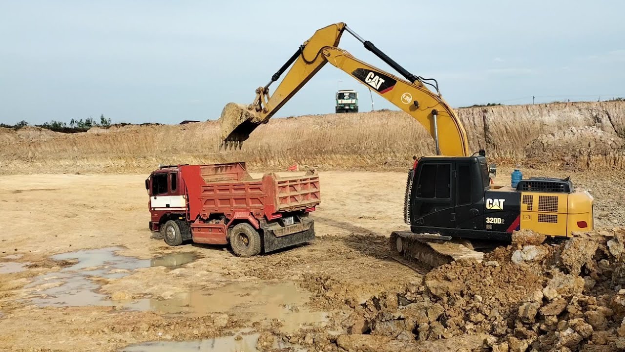 Perfect Dump Truck Loading!