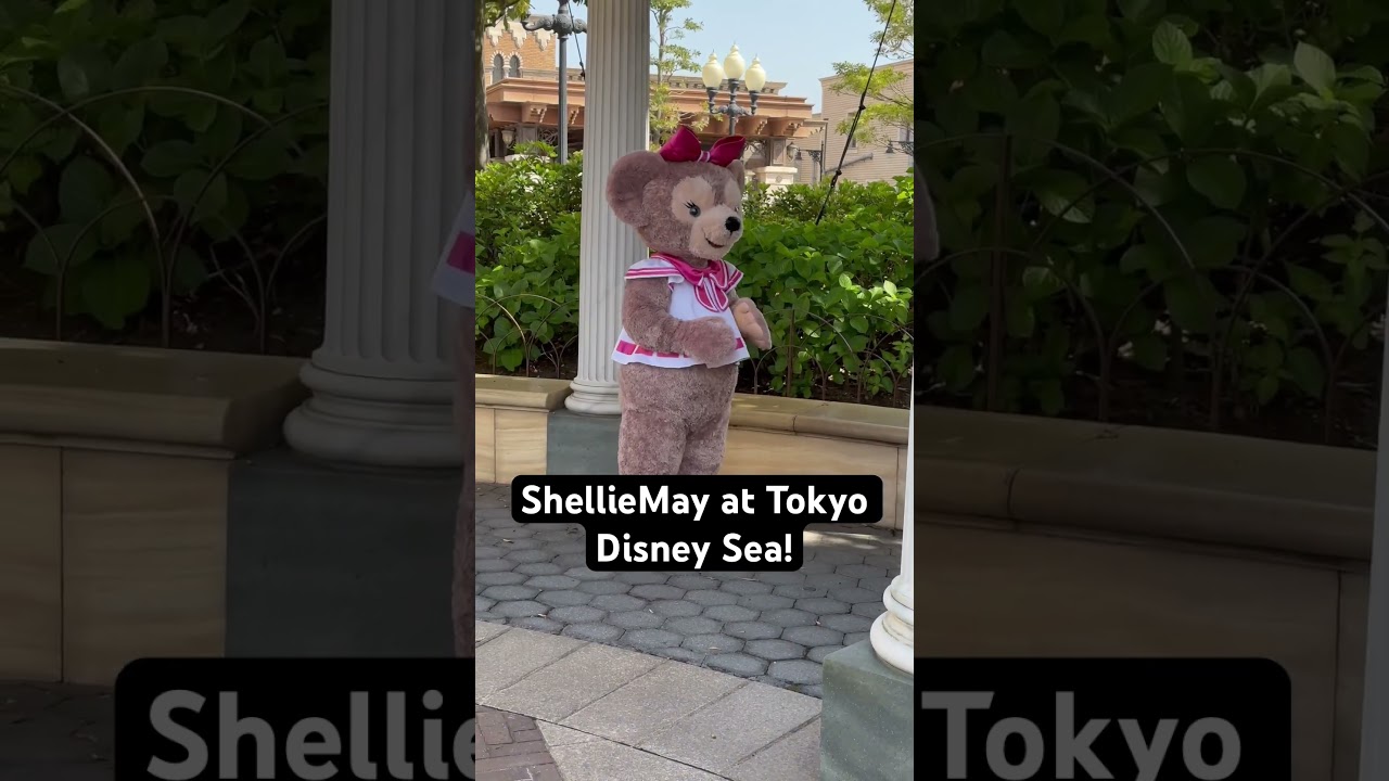 ShellieMay at Tokyo Disney Sea!