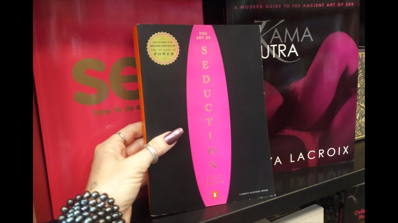 asmr - Barnes n Noble's walk thru / lo-fi / soft spoken