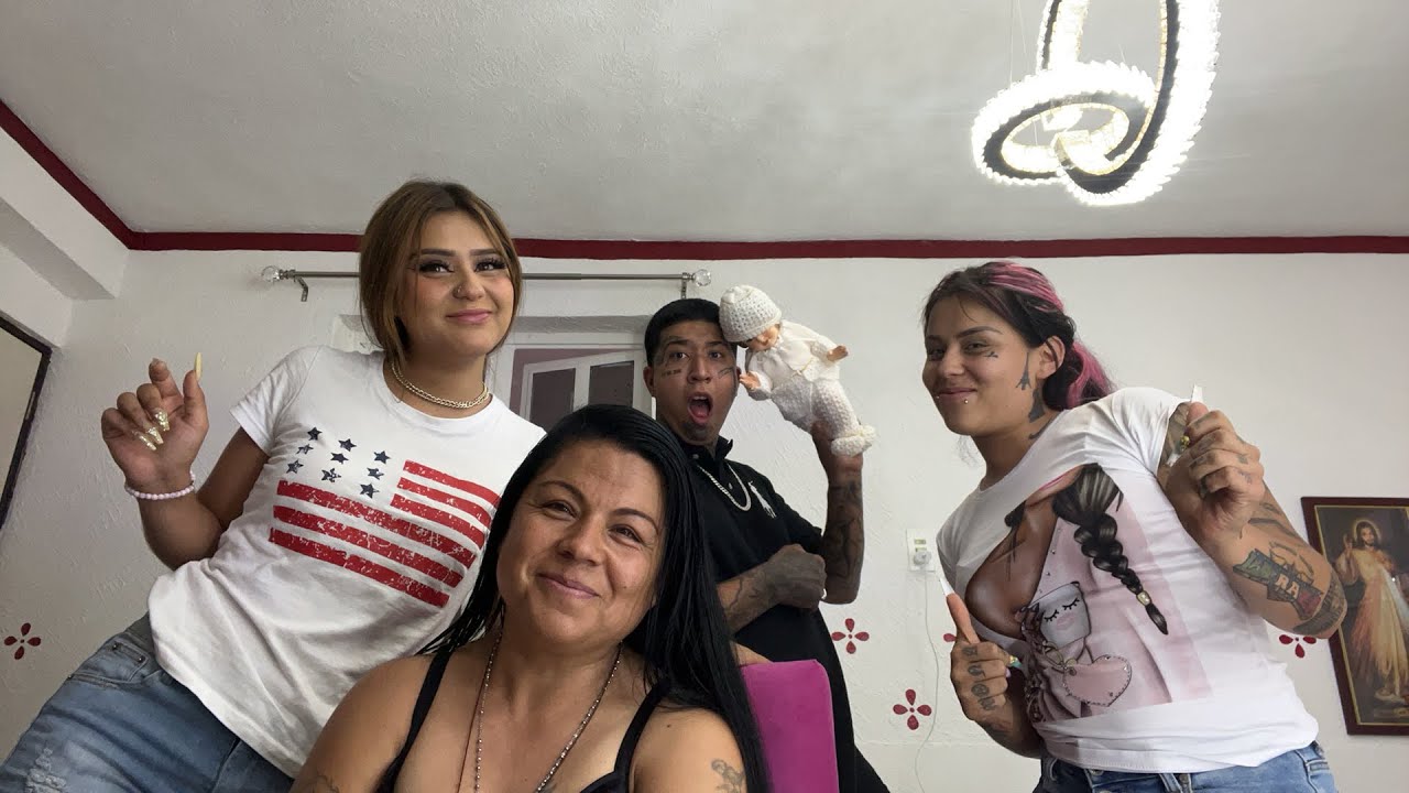 Maquillamos a MI MAMÁ hoy en su cumpleaños 🎉🎉