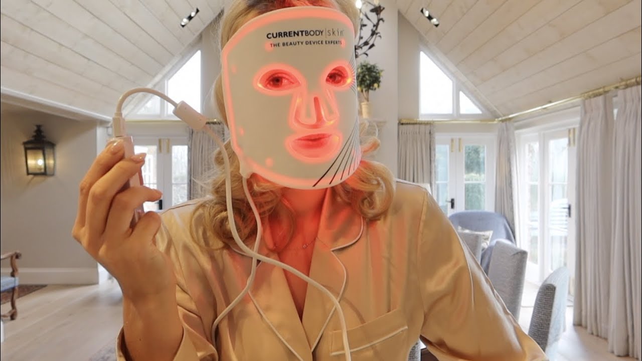MORNING ROUTINE WITH CURRENTBODY | SAUSAGES SNOGS | GLOWING MAKEUP & GREEN JUICES