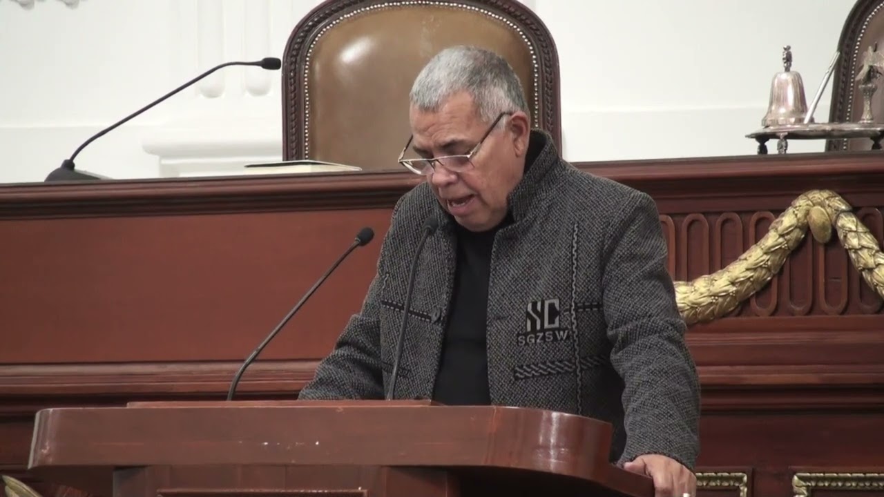 Iniciativa busca sanitarios accesibles para niñas, niños y personas de talla baja