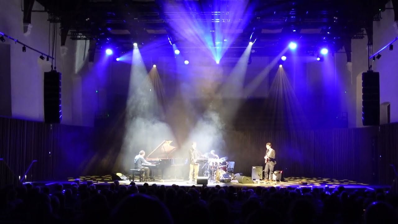 Celano/Badenhorst/Baggiani feat. W. Brederode Live at 