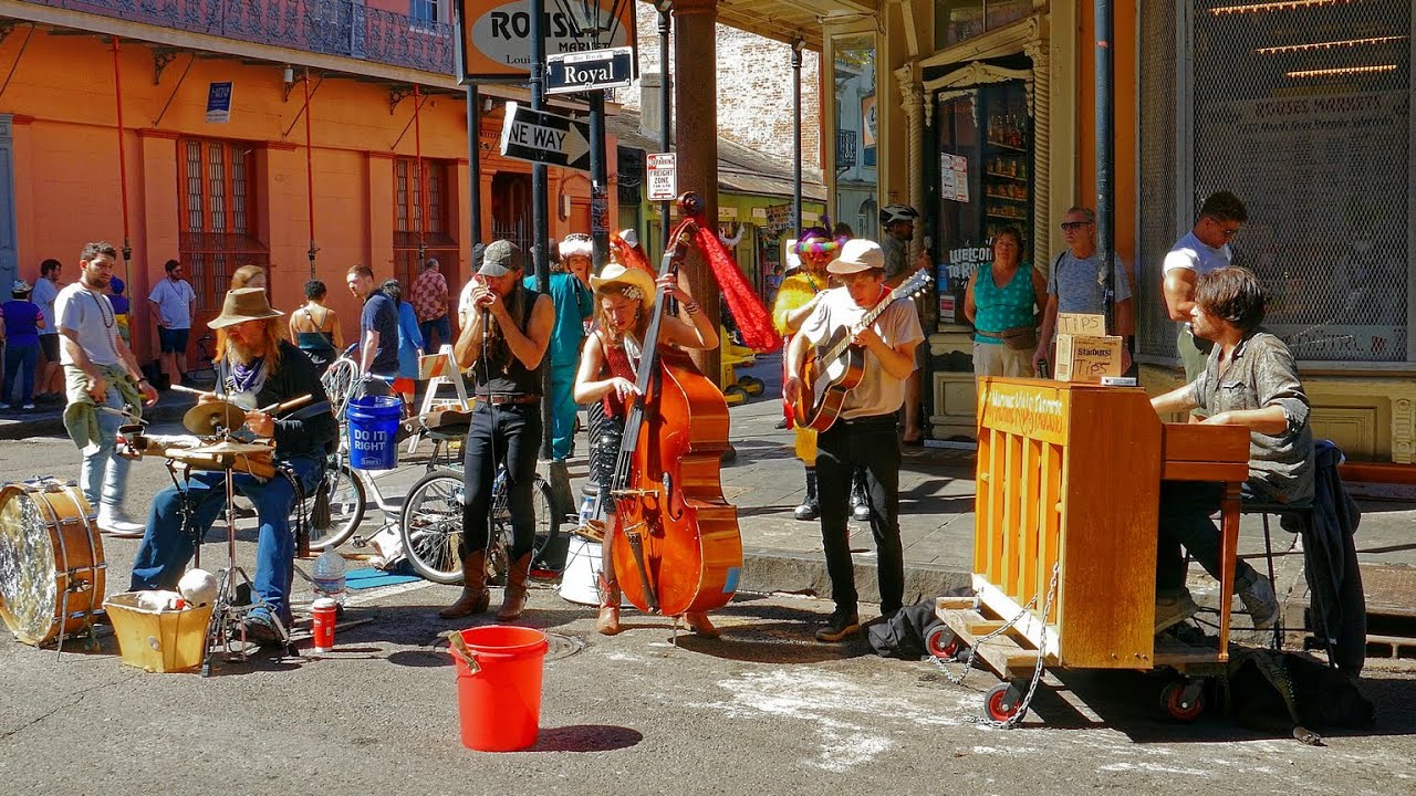 WEED SMOKER'S DREAM - The Ugly Vipers + Tips for Photos - Mardi Gras New Orleans Street Music 022023
