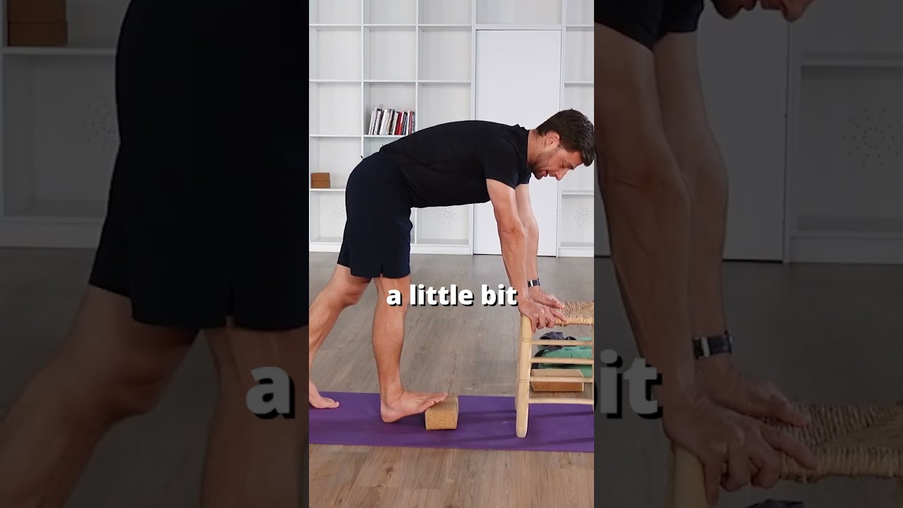 Stretch your calves with a runner&rsquo;s lunge