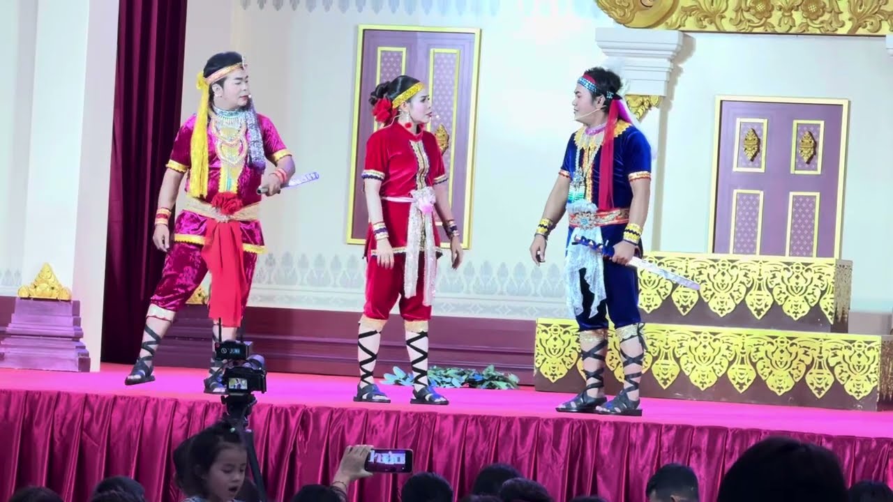 រឿង : អាថ៌កំបាំងបន្តោងមរតក ( ដុំទី1 ) សម្តែងនៅ Aeon 3 ដោយវង់ ភី សុគន្ធី