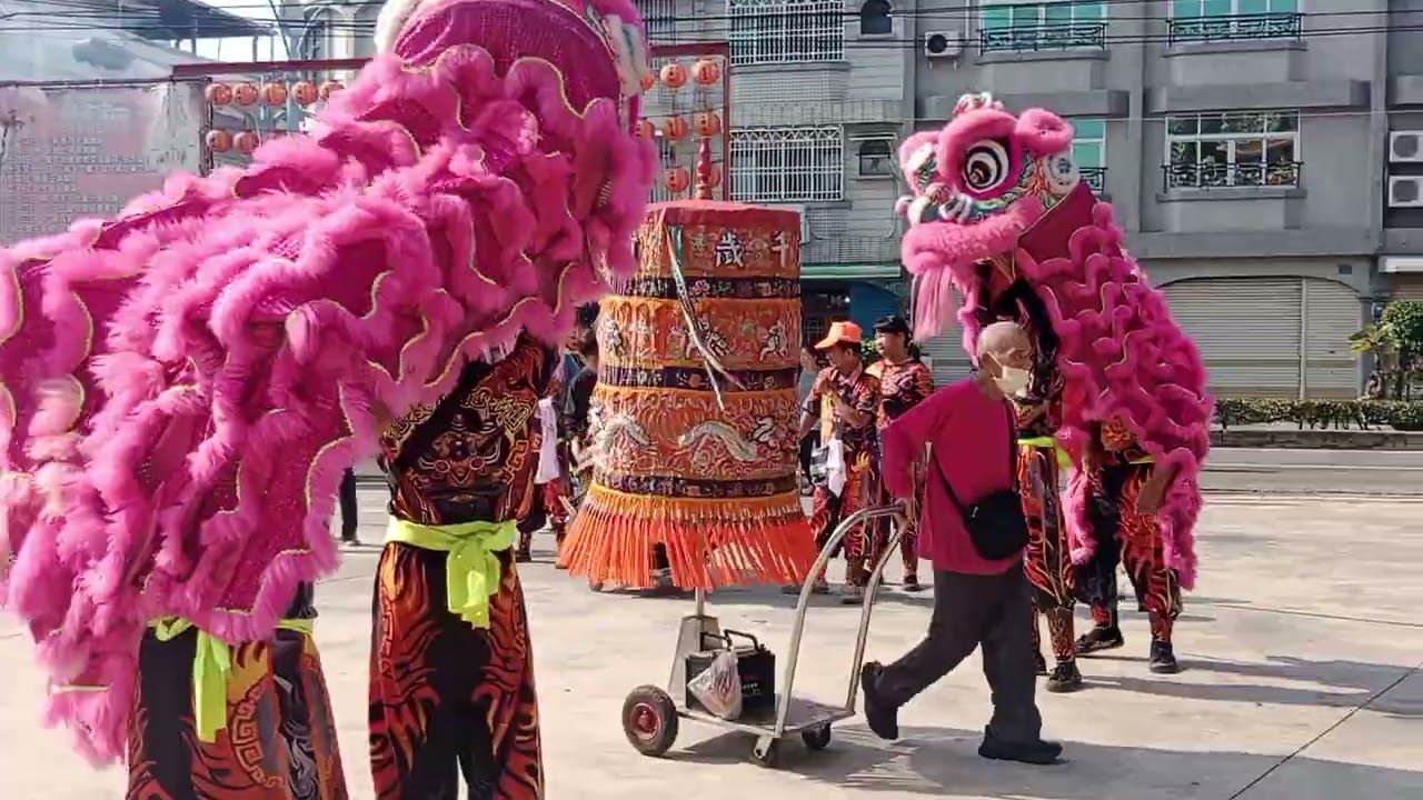 2025/11/22：梓官茄苳坑徐府太子行宮往蚵仔寮海邊請火進香回駕遶境。