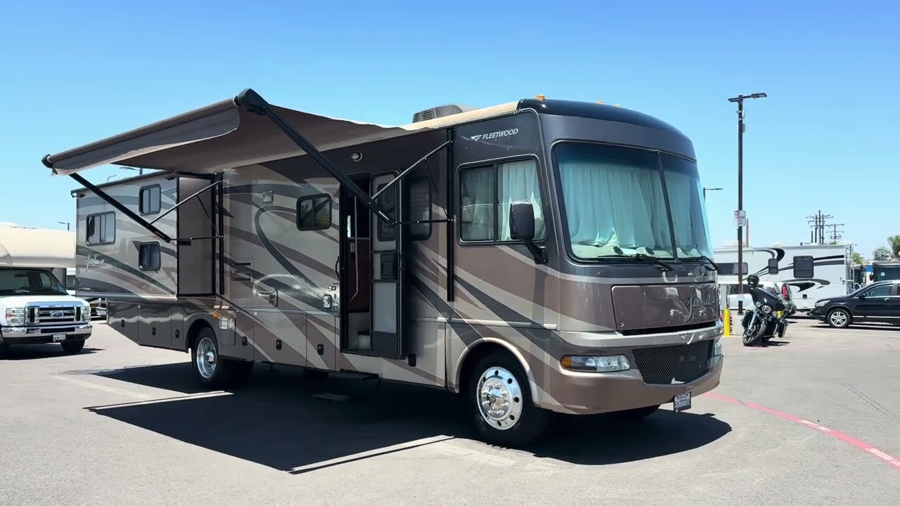 #2066 35' Fiesta RV Rentals Orange County ShareMyCoach.com