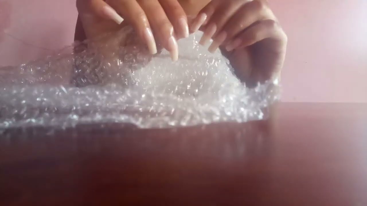 ASMR: playing with bubble wrap