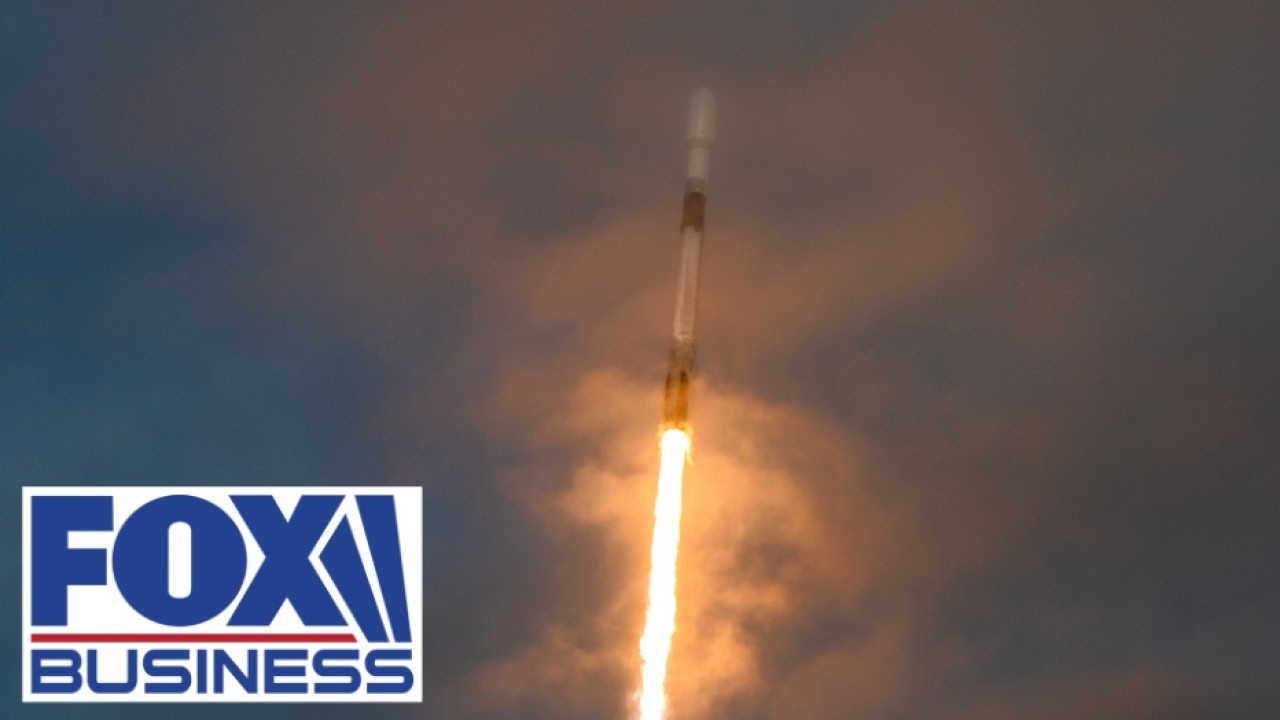 How investors can get in on SpaceX before its $1.5T valuation skyrockets