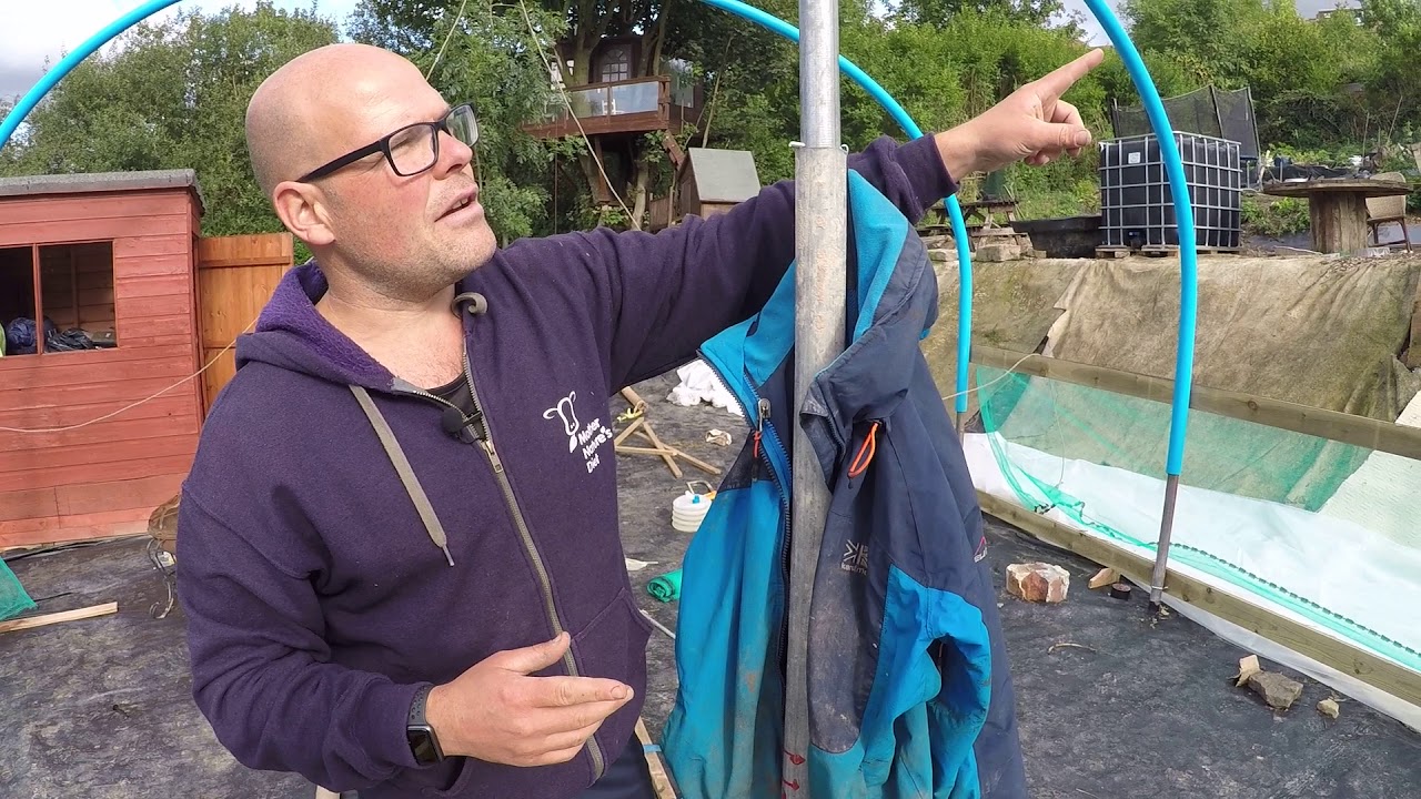 Building a huge, cheap polytunnel with scaffold poles and water pipes