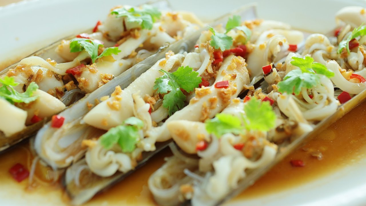 Steamed Bamboo Clams with Vermicelli - 粉丝蒸竹蛏