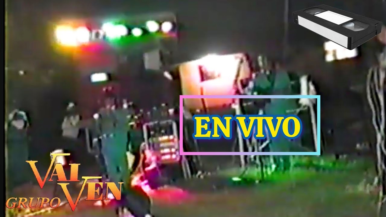 Grupo Vaiven bailando en la playa en VIVO 10 de abril de 1995 en Postectitla Ver. Baile de Boda.