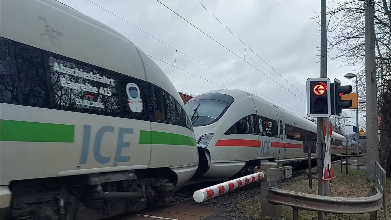 Bahnübergang in Ludwigsau Friedlos Züge am Samstag 21.2.2026 ICE-T 415 Abschiedsfahrt Doppeltraktion