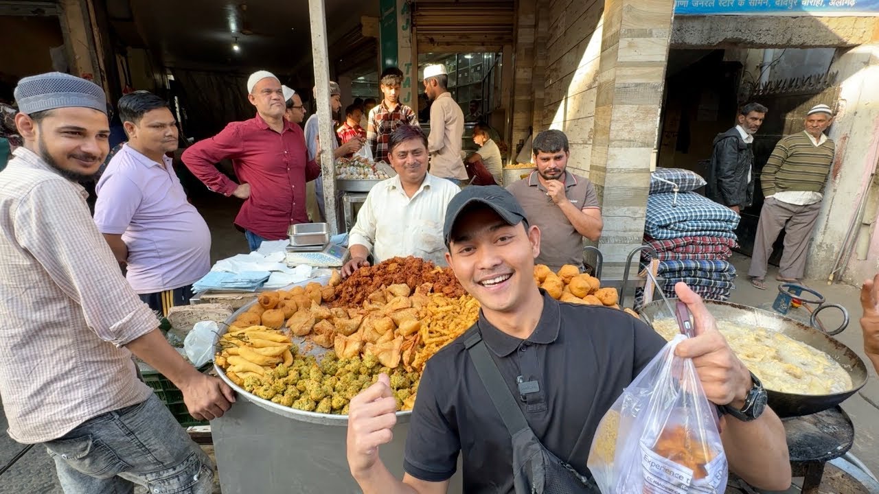 BERBURU TAKJIL PUASA PERTAMA DI INDIA🥳🤤BORONG SEMUA SEGALA MACAM TAKJIL,SERU BANGET UNIK”😃