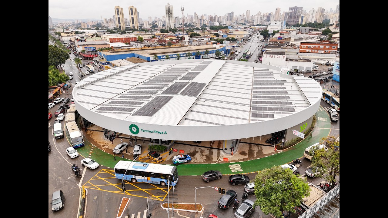 CAIADO ENTREGOU A RECONSTRUÇÃO DO TERMINAL PRAÇA A E 21 ÔNIBUS NOVOS ELÉTRICO 