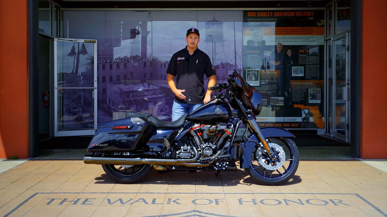 2022 Harley-Davidson Street Glide CVO Blue Steel - Walkaround REVIEW