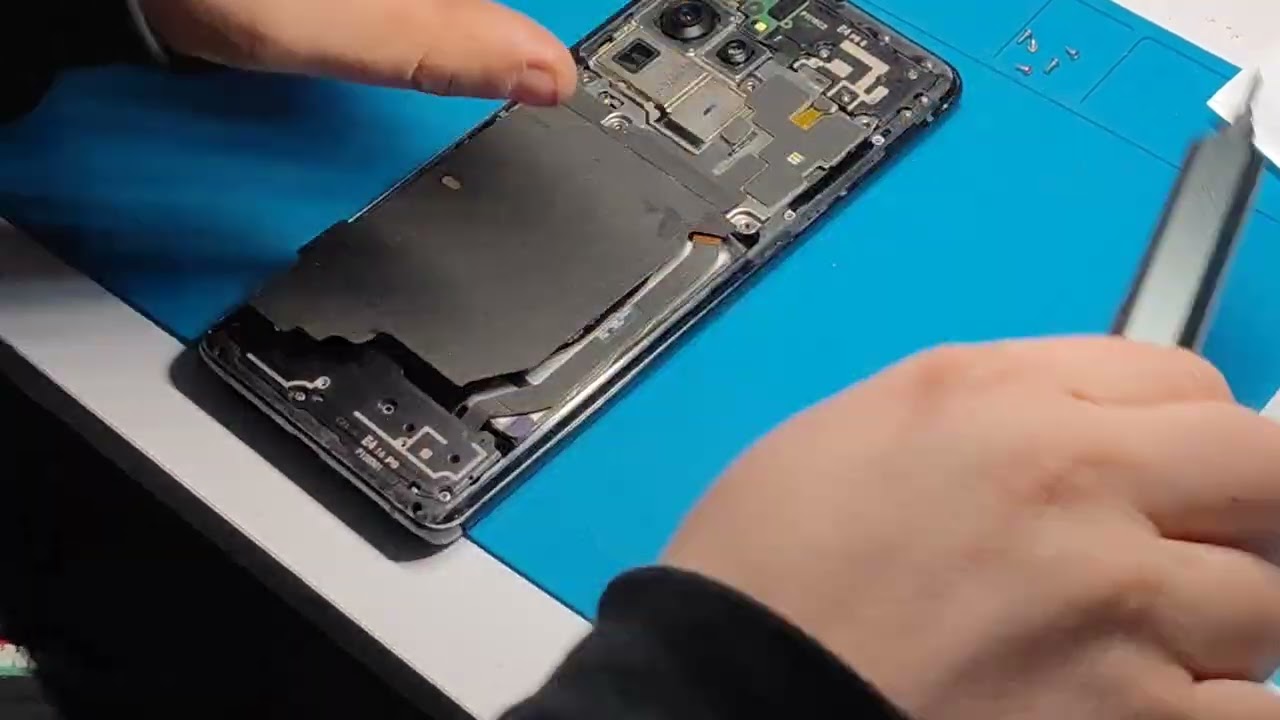 SOSTITUZIONE BATTERIA S21 ULTRA 