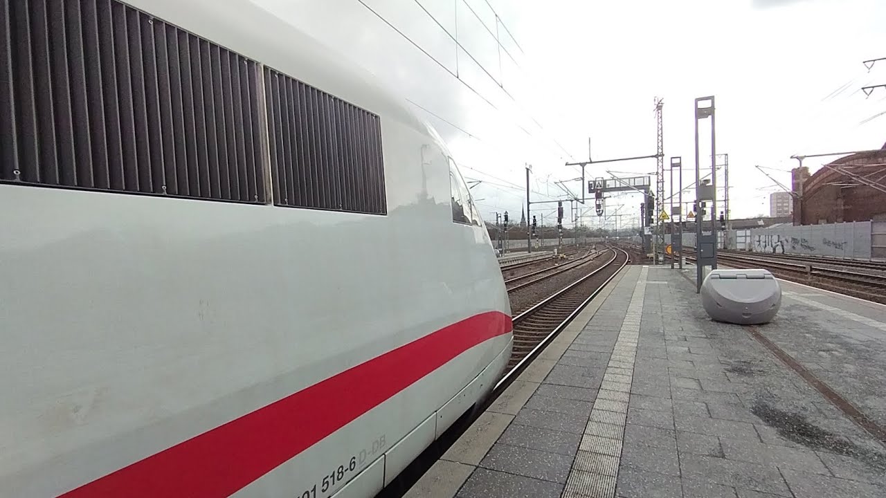 Bahnverkehr am Erfurt Hauptbahnhof mit fast 50 min.