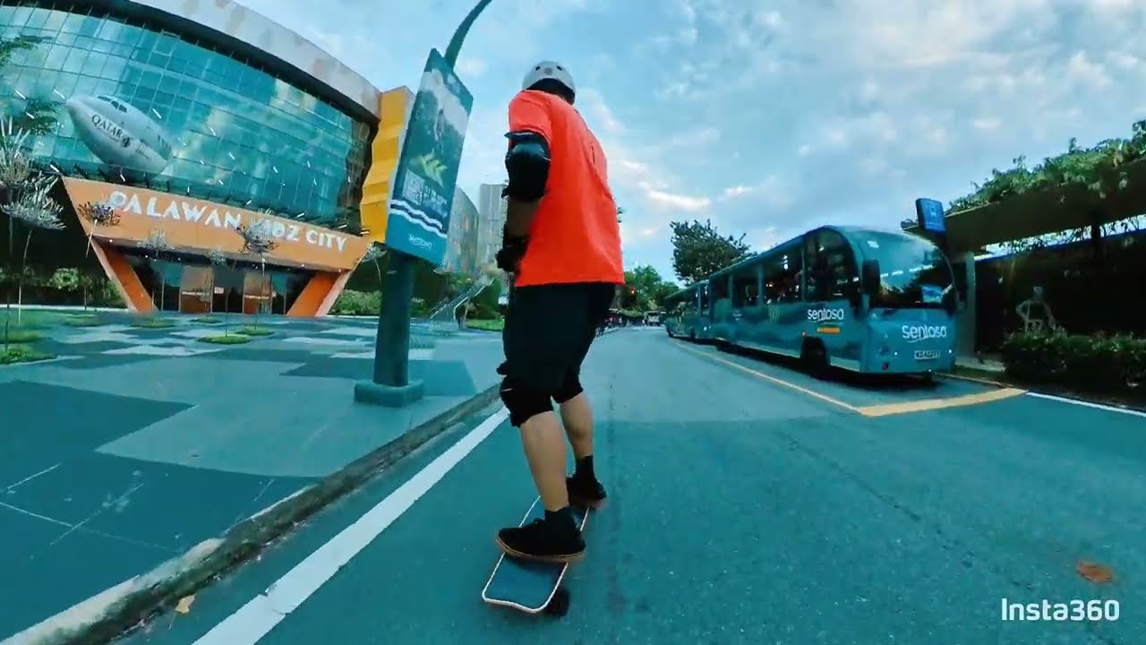Cruising in the evening with my Oxelo Fish 500 longboard cruiserboard.. (21/03/2022)