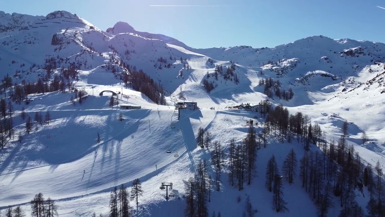 Austria, Zauchensee - Gamskogel, Tauernkar - (Ski Amade, Salzburger Snow Space) Drone video