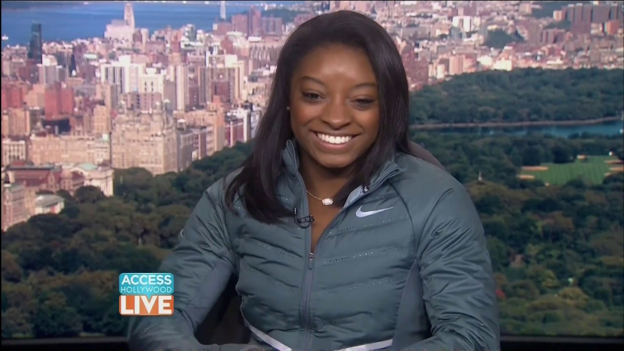 SIMONE BILES - 19 - 