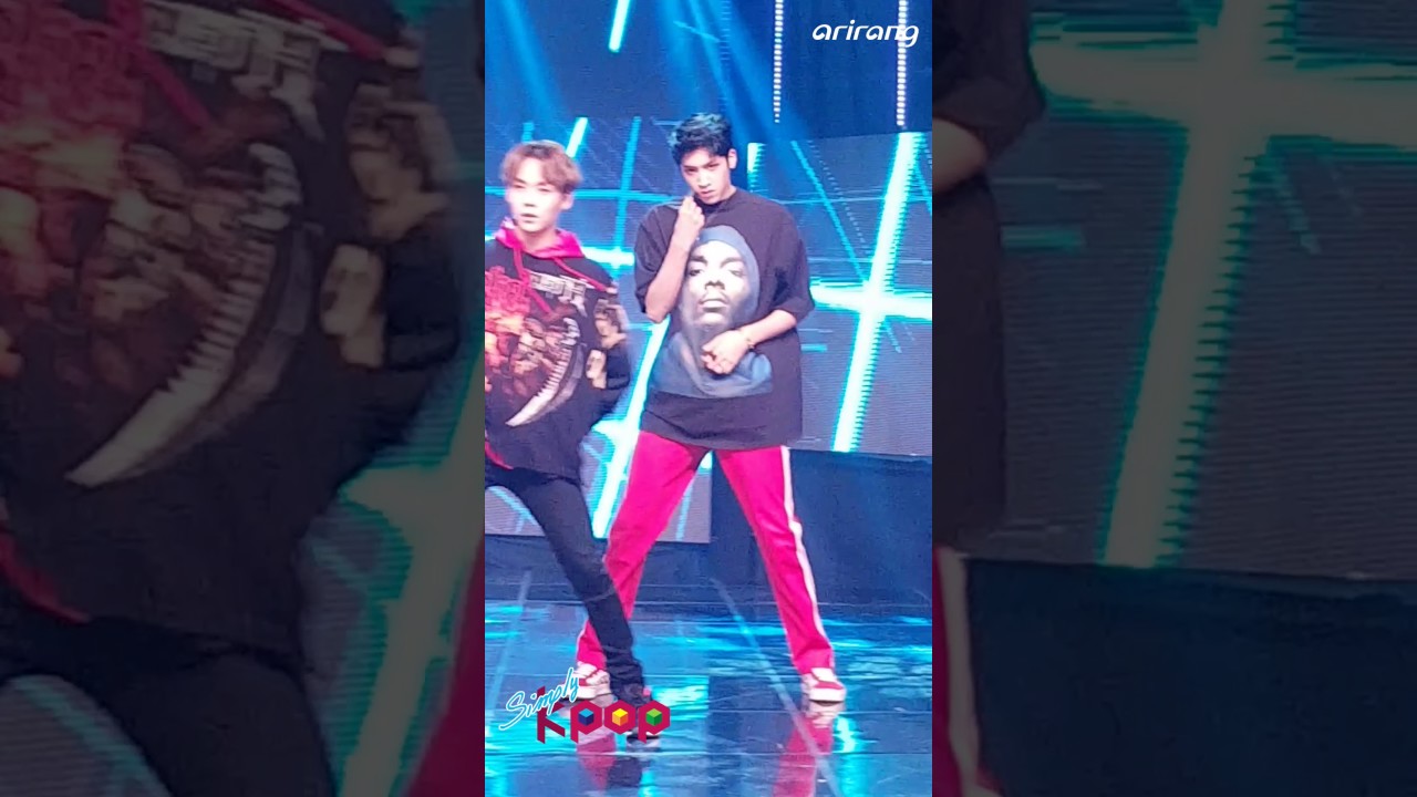 [Fancam/직캠] WooSeok(우석) _ PENTAGON(펜타곤) _ Gorilla(고릴라) _ Simply K-Pop _ 110416