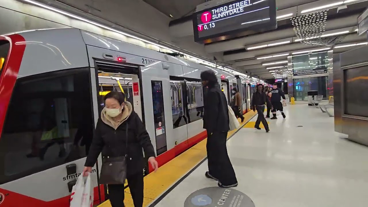 261.10 - Union square / Market street MUNI Metro